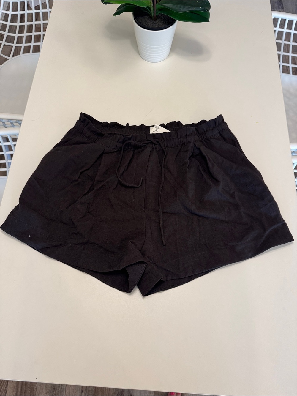 H&M Black Elastic Waist Drawstring Athletic Shorts